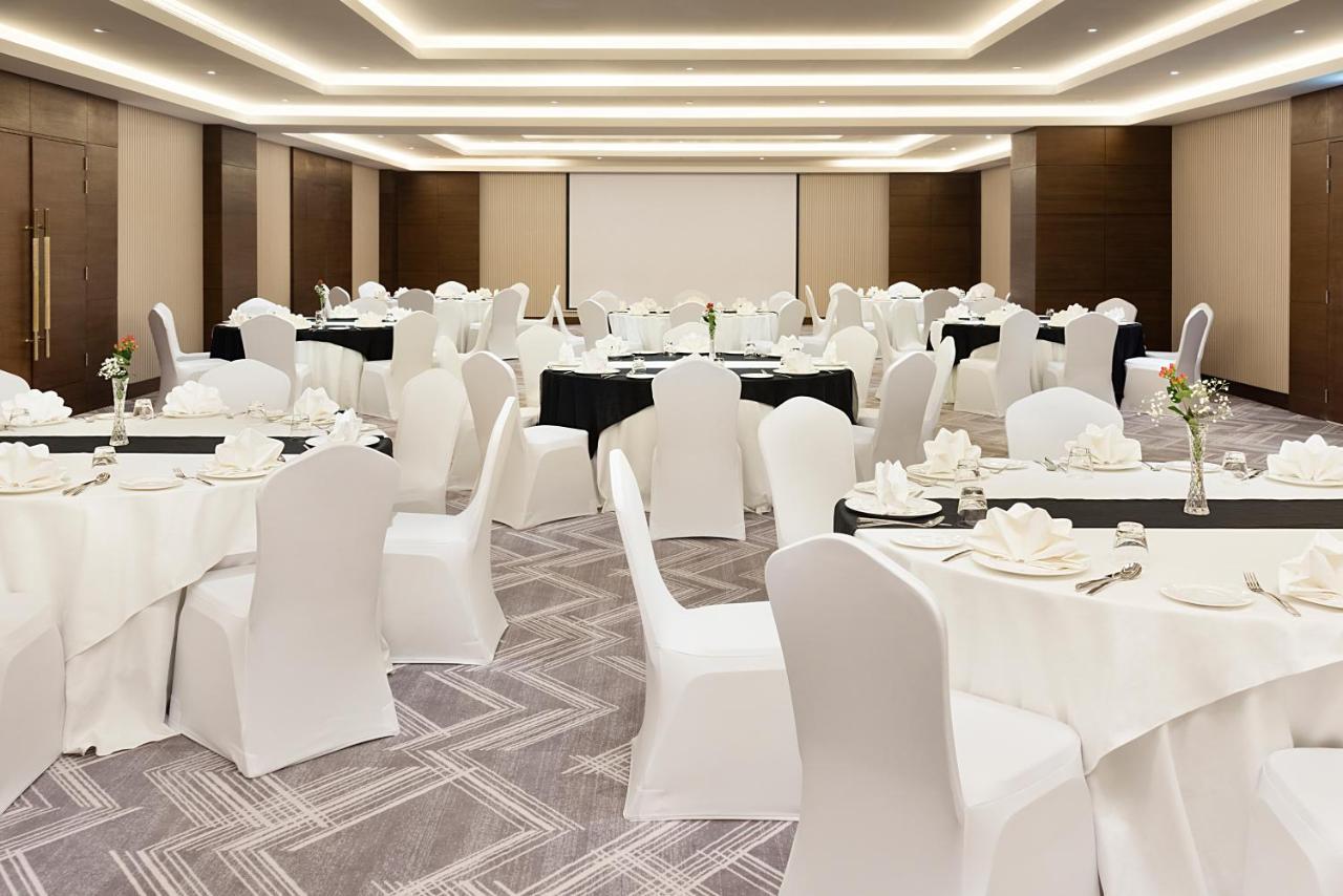 Asiana Grand Hotel Dubai Bagian luar foto The ballroom